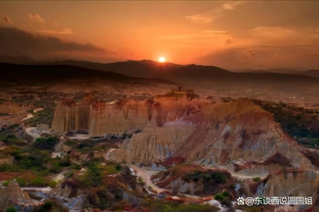 《去有风的地方》带火云南旅游，8个小众旅行地，看过觉得太美了(云南风景区有哪些好玩的地方讲解)